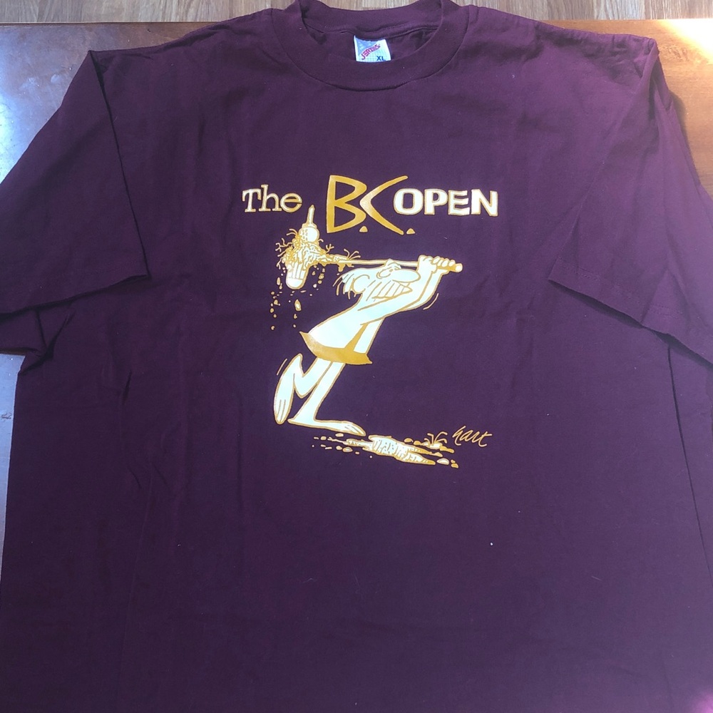 Men's Maroon Graphic Tee
